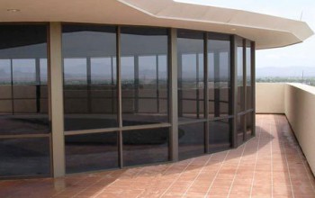 Camel View Plaza, rich and strange