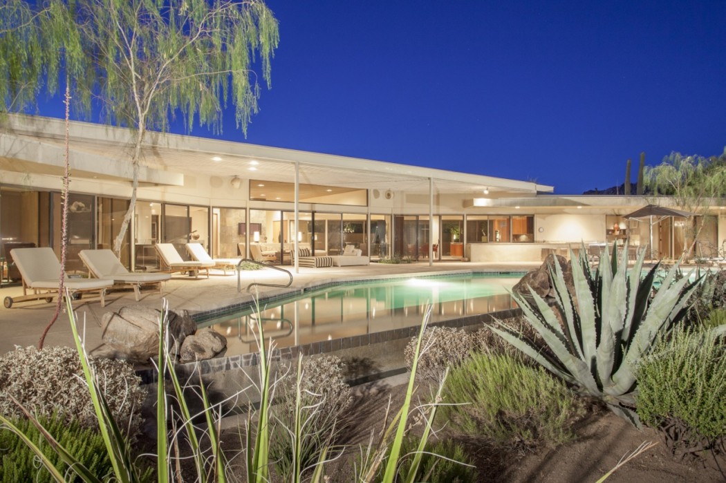 alfred newman beadle al modern home pinnacle peak backyard