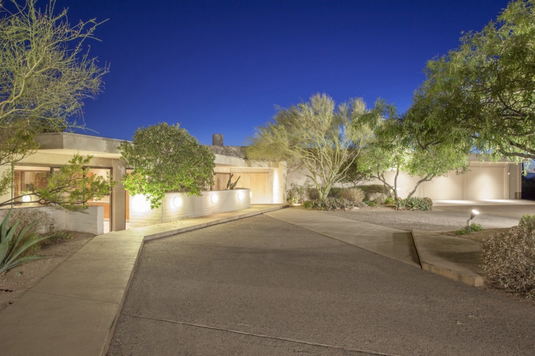 alfred newman beadle al modern home pinnacle peak yard