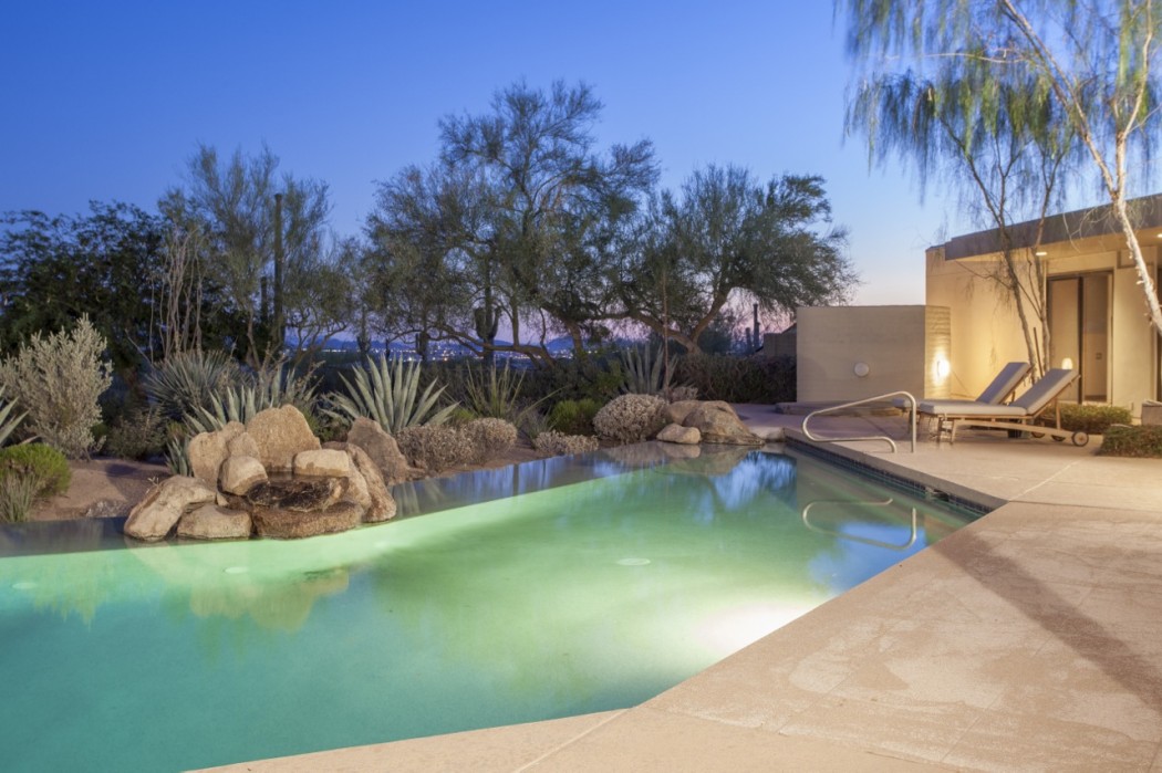 alfred newman beadle al modern home pinnacle peak pool deck