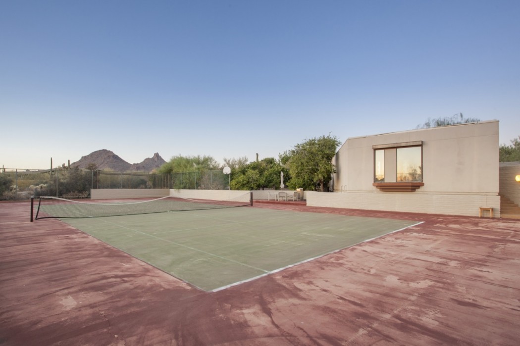 alfred newman beadle al modern home pinnacle peak sport court