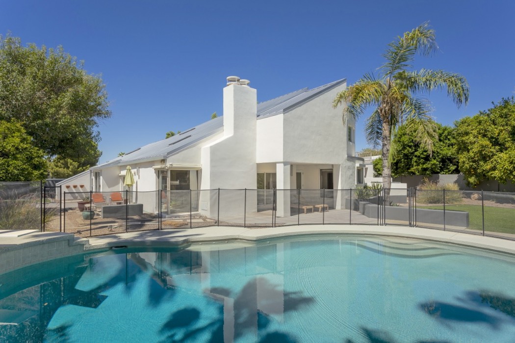 scottsdale modern architecture del barquero mccormick ranch pool fence