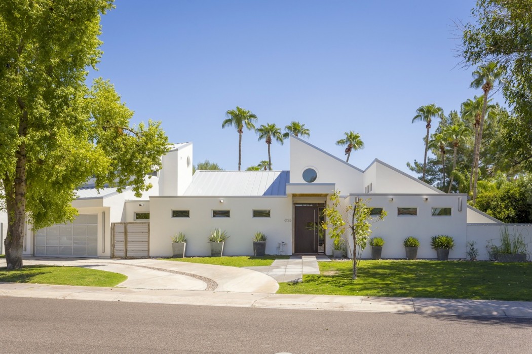 scottsdale modern architecture del barquero mccormick ranch front yard driveway