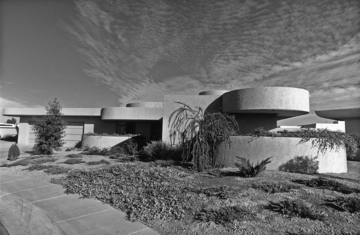 The Beauty of Organic Architecture in the Desert
